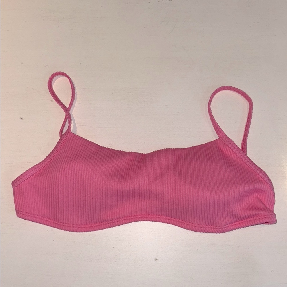 Hollister Pink Ribbed Bralette/Bathing Suit Top sz M ☀️💕☀️
